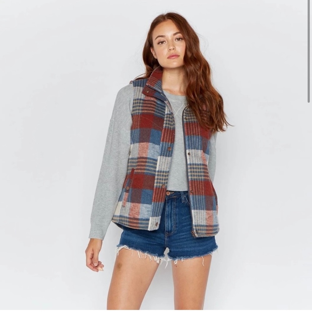Thread & Supply Flannel Fleece Plaid Vest